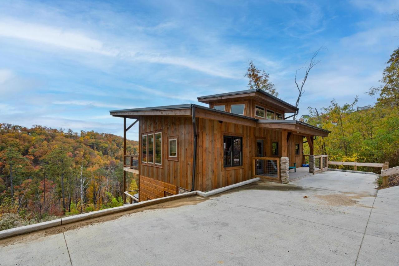 The Overlook - '21 Cabin - Gorgeous Unobstructed Views - Fire Pit Table - Gamerm - Hottub - Xbox - Lots Of Bears Gatlinburg Luaran gambar